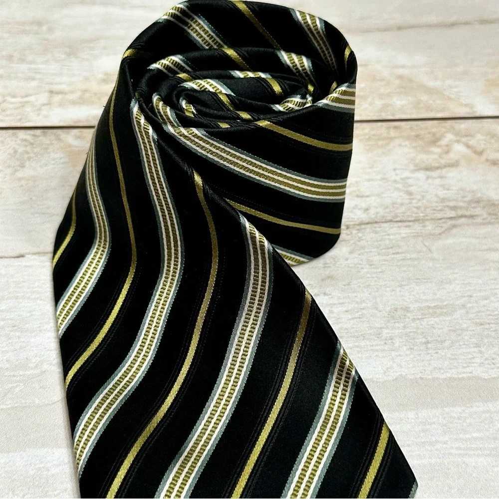 Geoffrey Beene Black Gold Striped 100% Silk New Orleans Saints Colors Power Tie
